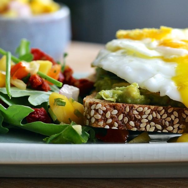 Assiette avec nutriments pour sportifs